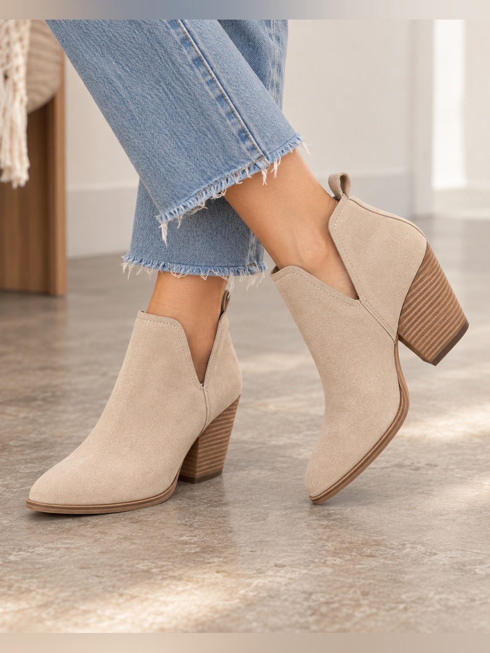 Marc Fisher Genuine Leather Suede Cutout Ankle Booties – Size 5M